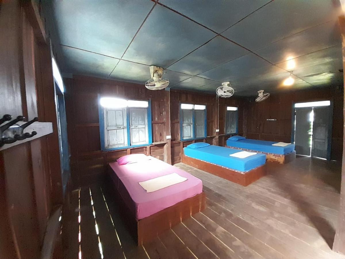 A Pousada Ta'S Dorm Dondet Ban Dondét Exterior foto